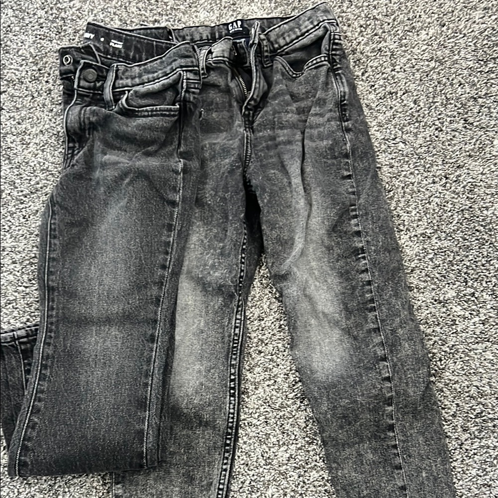 GAP Black Skinny Jeans with Sleek Design